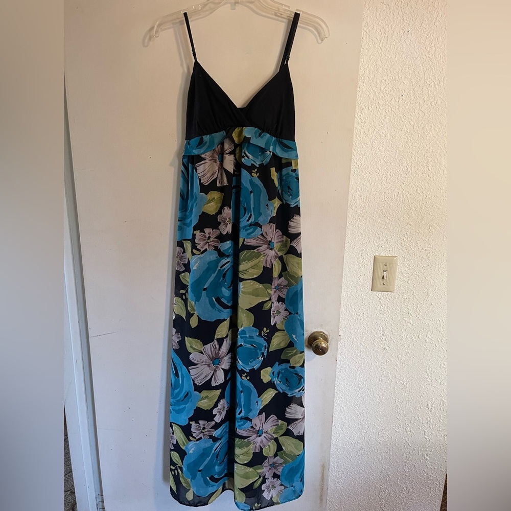 AUW Black and Blue‎ Floral Maxi Dress